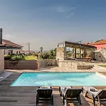 Stone By The Sea - Mountain & Retreat W/pool 4*