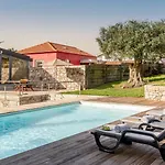 Affittacamere Stone By The Sea - Mountain & Retreat W/pool 4*