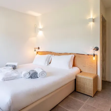 Stone By The Sea - Mountain & Retreat W/pool Penzion