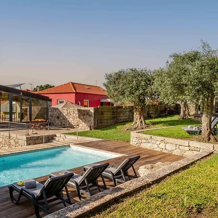 Penzion Stone By The Sea - Mountain & Retreat W/pool