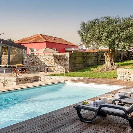 Pensión Stone By The Sea - Mountain & Retreat W/pool 4*