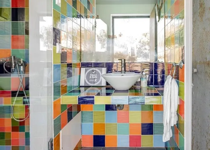 Stone By The Sea - Mountain & Retreat W/pool 4*