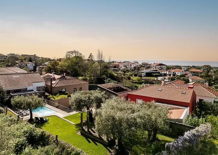 Stone By The Sea - Mountain & Retreat W/pool 게스트하우스 4*