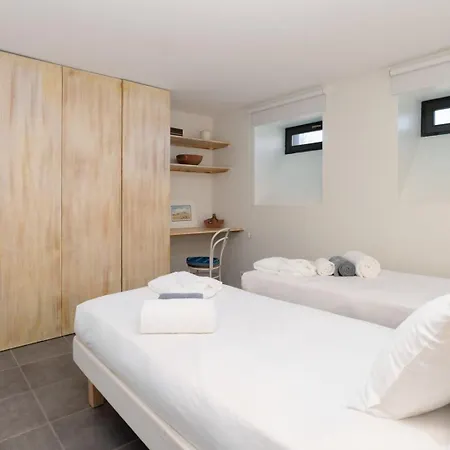 Stone By The Sea - Mountain & Retreat W/pool 4*