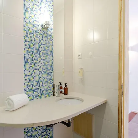 Stone By The Sea - Mountain & Retreat W/pool Viana do Castelo