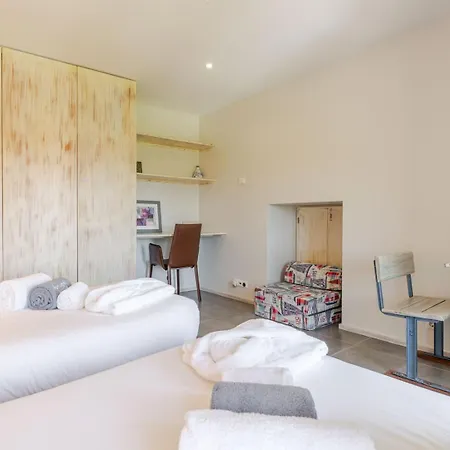 Stone By The Sea - Mountain & Retreat W/pool Gasthof 4*