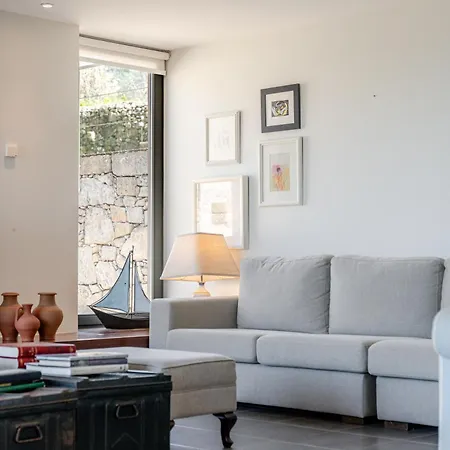 Stone By The Sea - Mountain & Retreat W/pool Gasthof Viana do Castelo