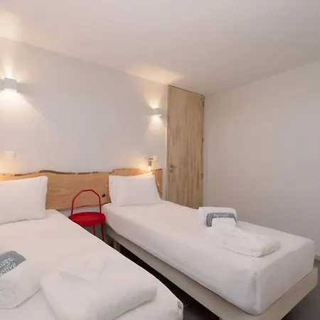 Stone By The Sea - Mountain & Retreat W/pool فيانا دو كاستيلو