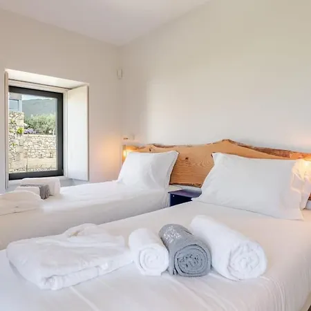 Stone By The Sea - Mountain & Retreat W/pool فيلة *