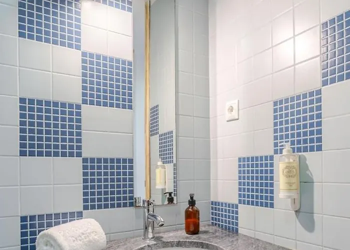 Stone By The Sea - Mountain & Retreat W/pool Viana do Castelo