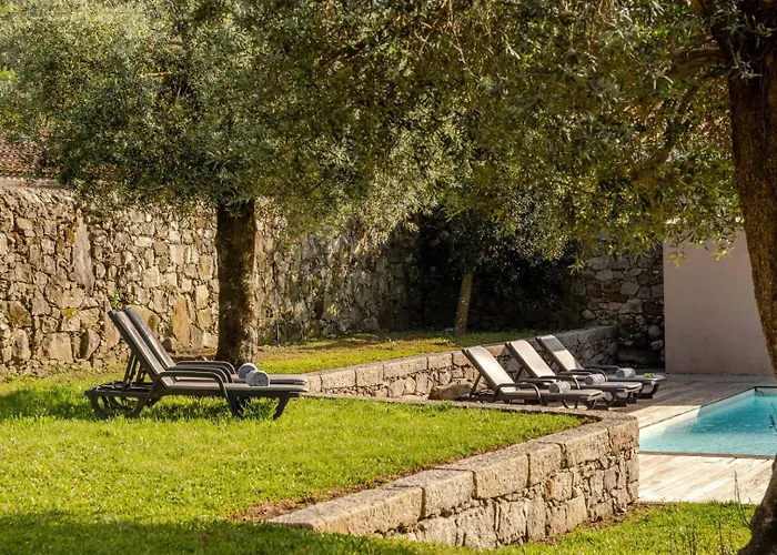 Stone By The Sea - Mountain & Retreat W/pool Guest house Viana do Castelo