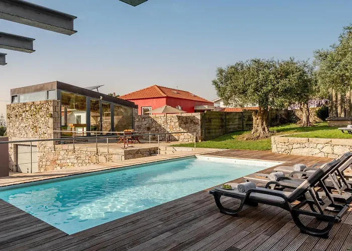 Guest house Stone By The Sea - Mountain & Retreat W/pool Viana do Castelo
