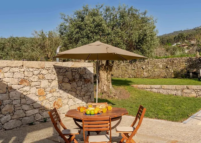 Guest house Stone By The Sea - Mountain & Retreat W/pool