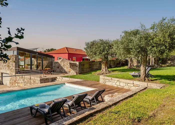 Guest house Stone By The Sea - Mountain & Retreat W/pool