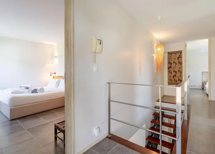 Guest house Stone By The Sea - Mountain & Retreat W/pool 4*