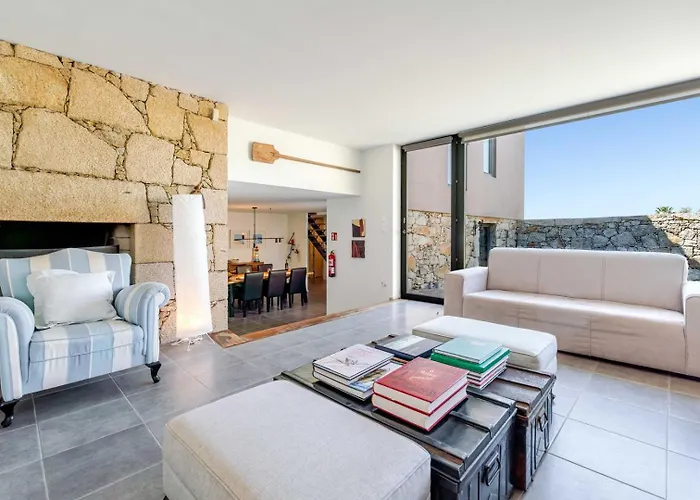 Stone By The Sea - Mountain & Retreat W/pool Guest house Viana do Castelo