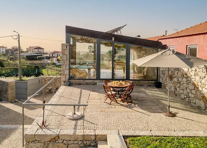Guest house Stone By The Sea - Mountain & Retreat W/pool Viana do Castelo