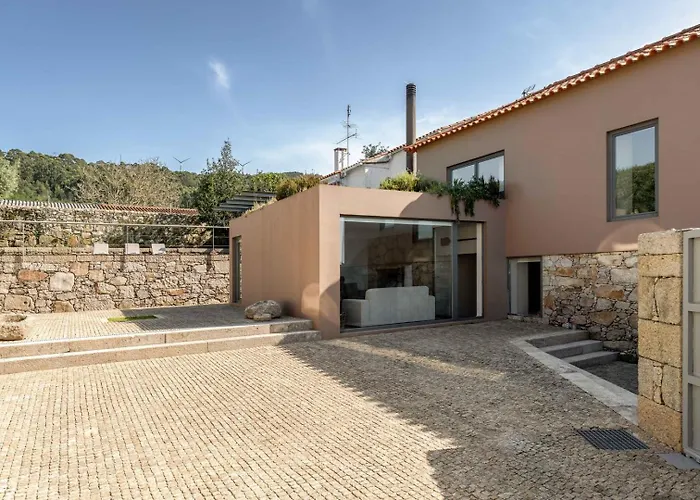 Stone By The Sea - Mountain & Retreat W/pool 4*