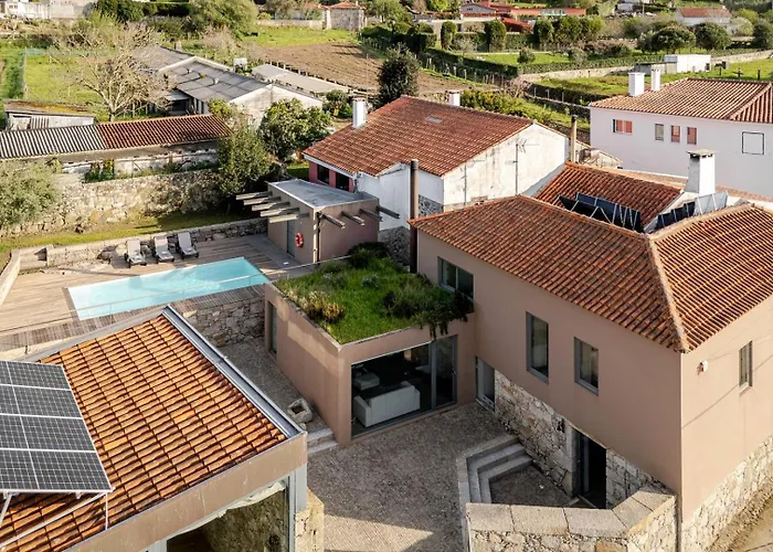 Stone By The Sea - Mountain & Retreat W/pool Viana do Castelo